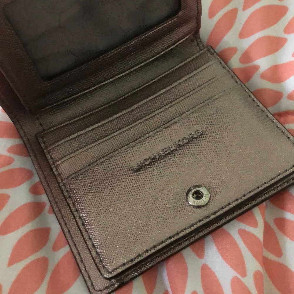 Michael kors small wallet - Picture 2 of 6